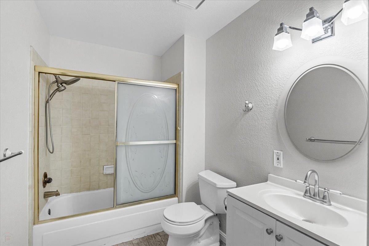 277 Garden Circle Dr, Manteca, CA 95336