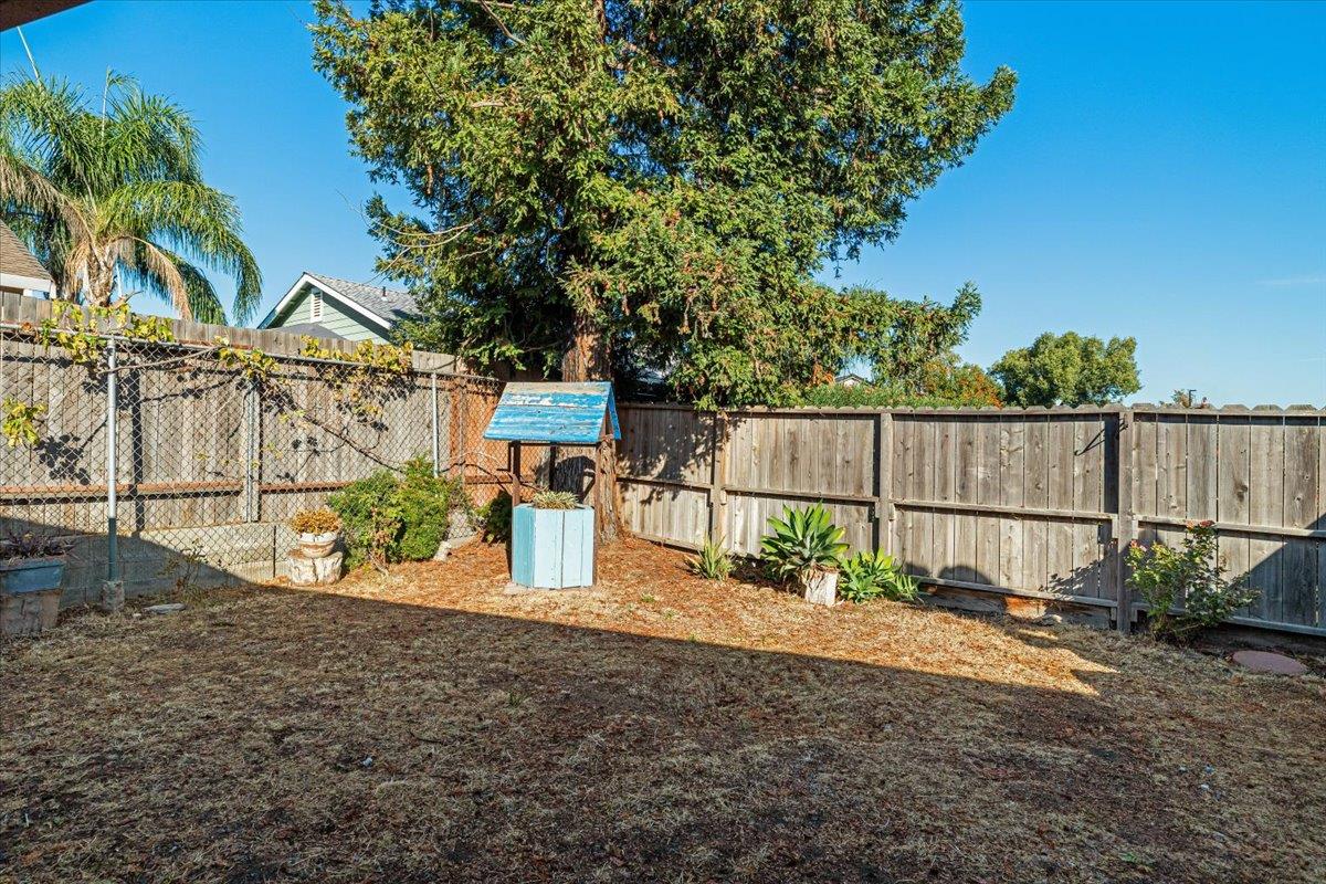 277 Garden Circle Dr, Manteca, CA 95336