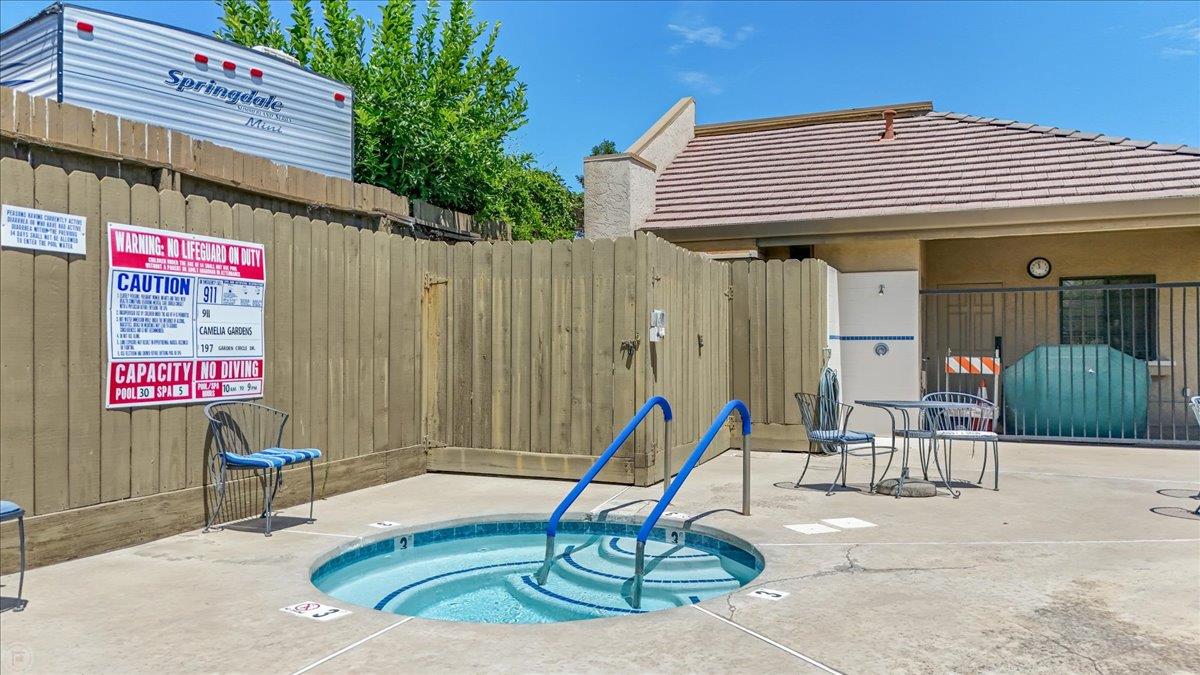 277 Garden Circle Dr, Manteca, CA 95336