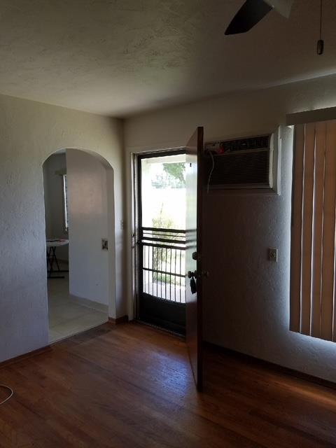 1301 Oakwood Dr, Modesto, CA 95350