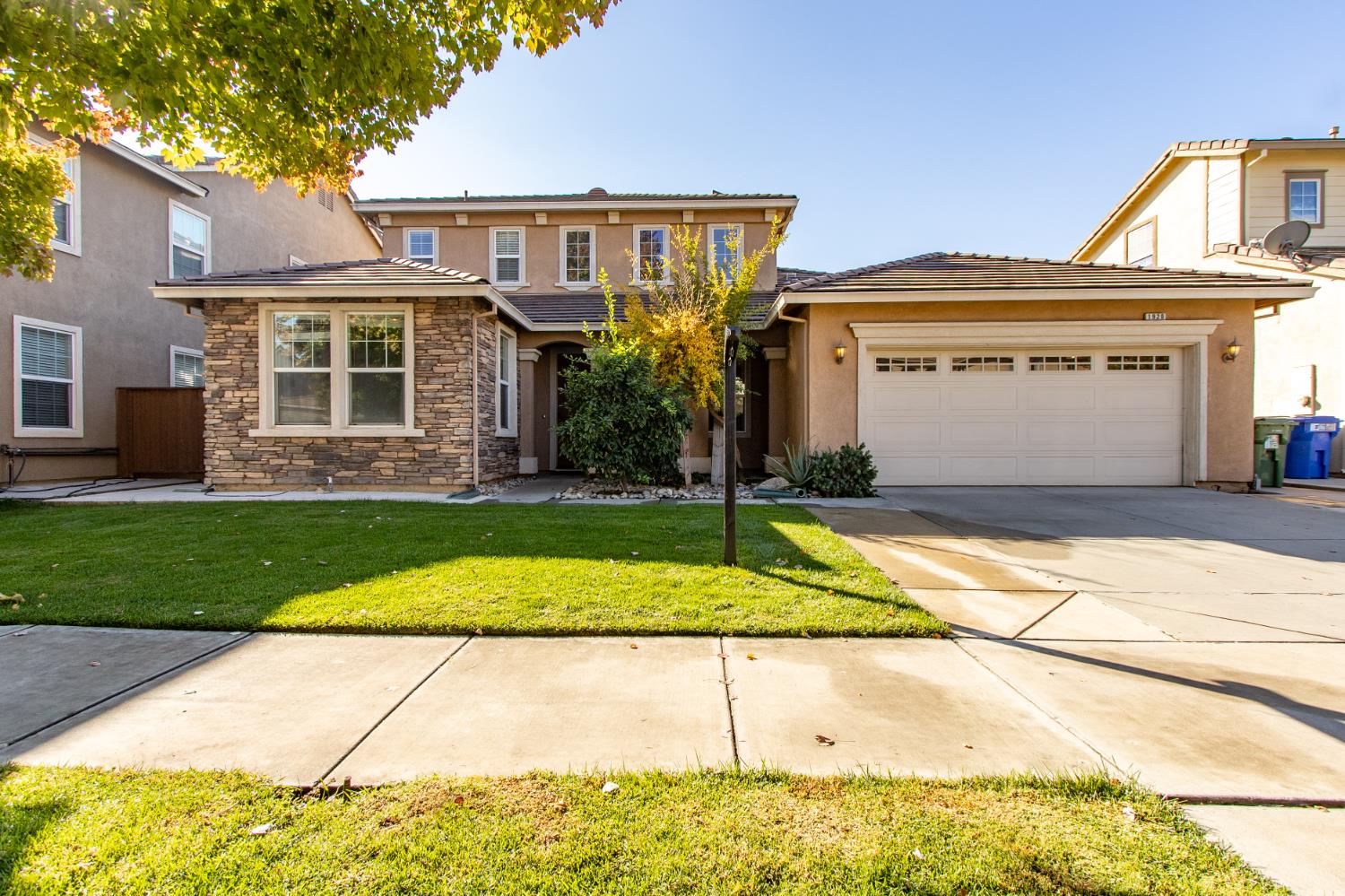 1920 Trail Way, Turlock, CA 95382