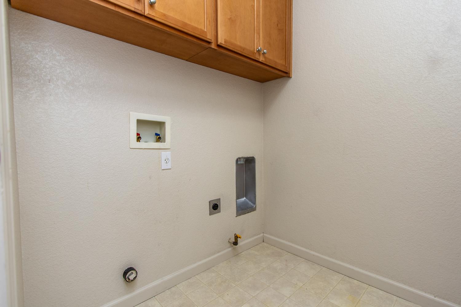 1920 Trail Way, Turlock, CA 95382