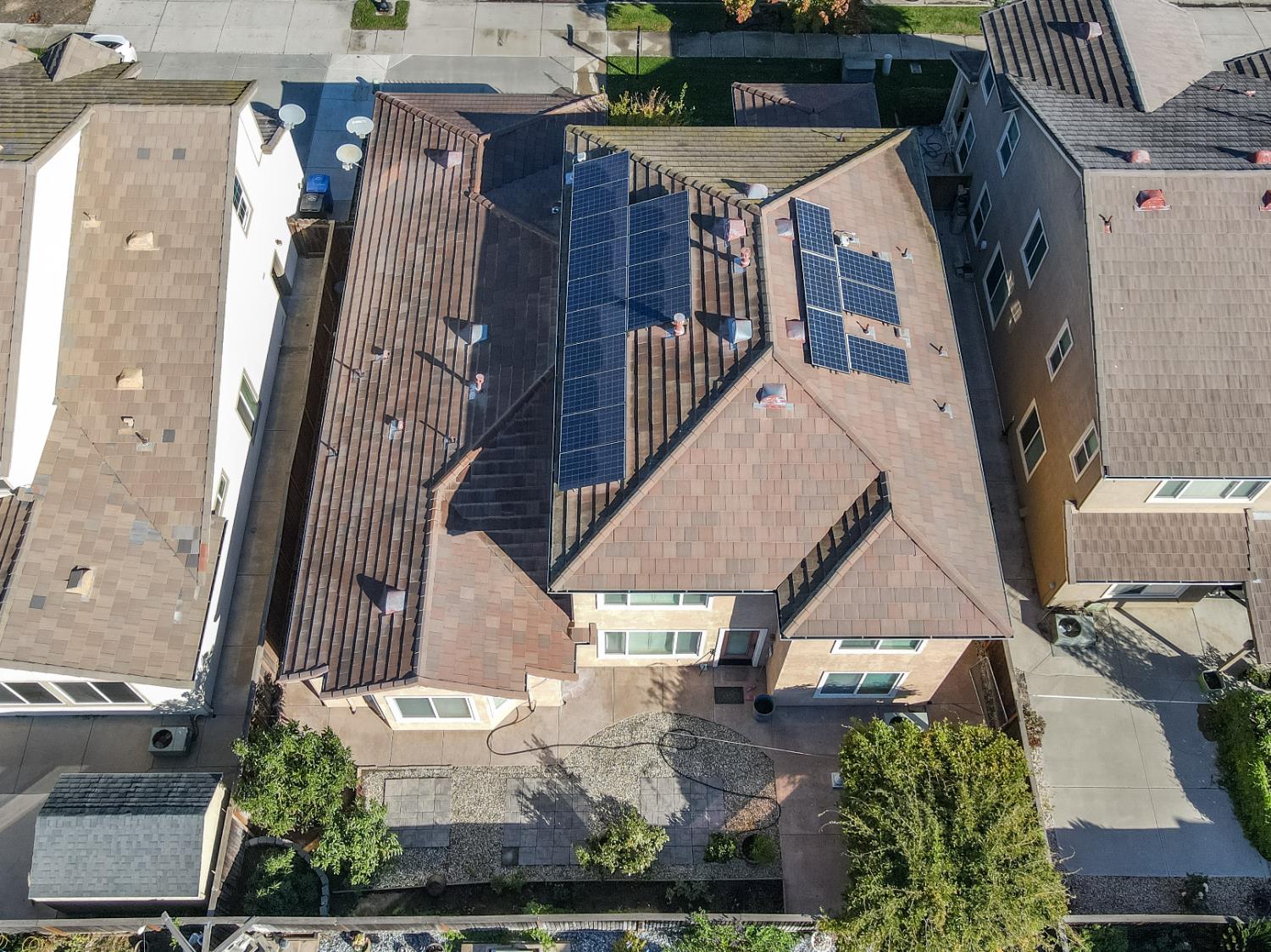 1920 Trail Way, Turlock, CA 95382