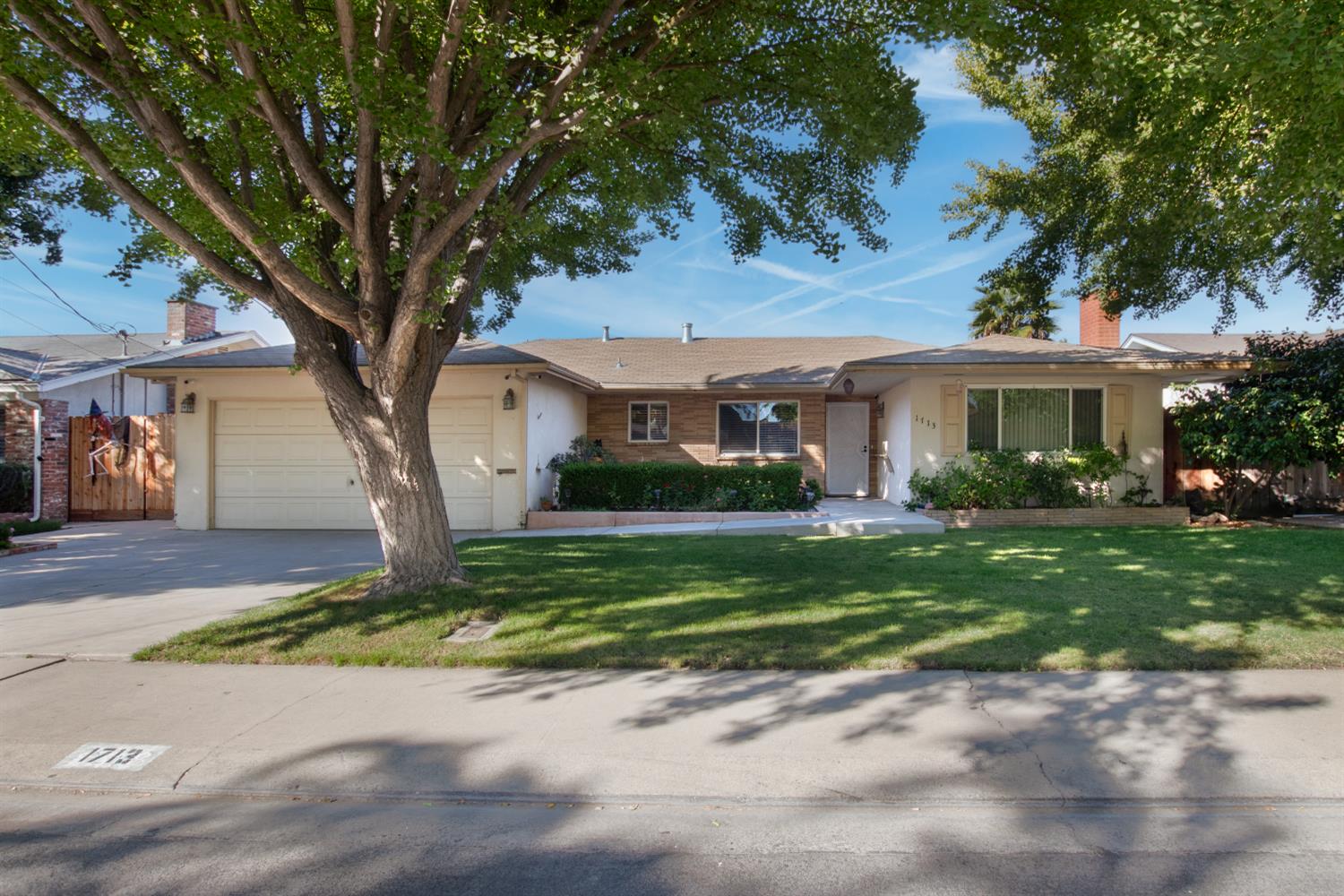 1713 Teakwood Dr, Modesto, CA 95350
