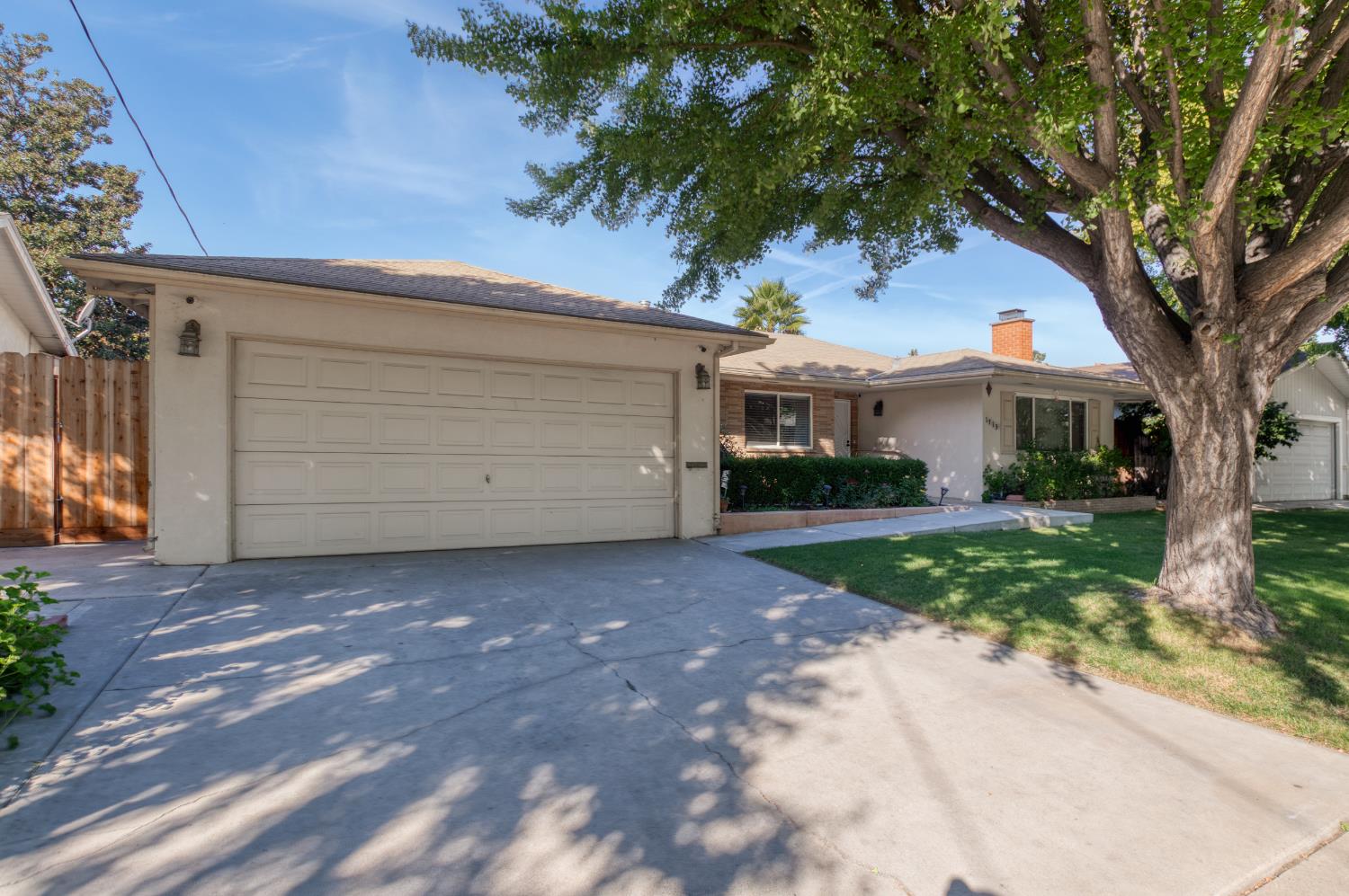 1713 Teakwood Dr, Modesto, CA 95350