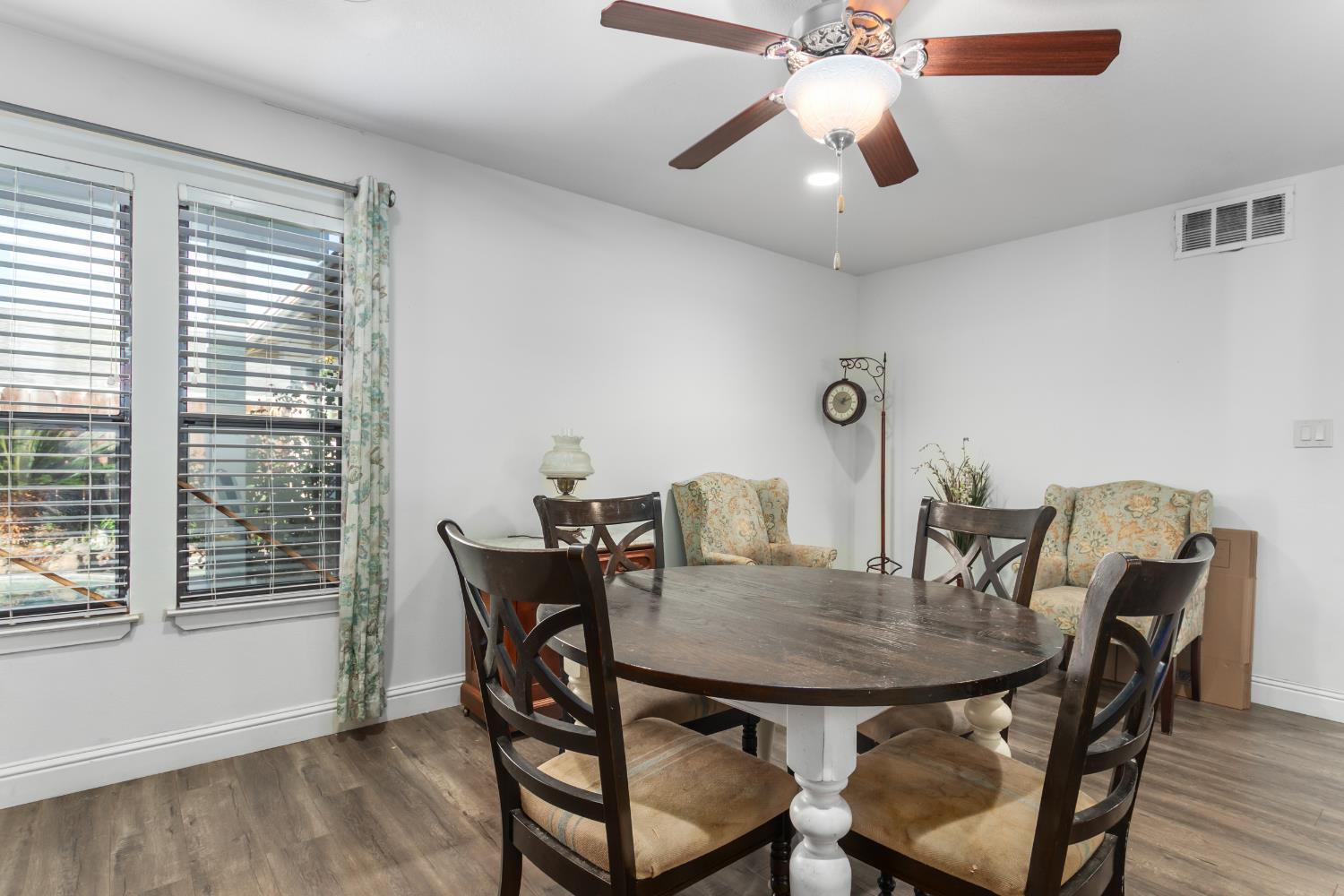 1713 Teakwood Dr, Modesto, CA 95350