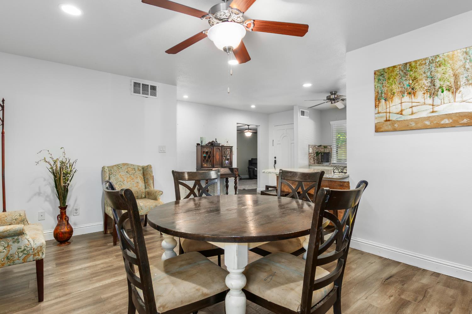 1713 Teakwood Dr, Modesto, CA 95350