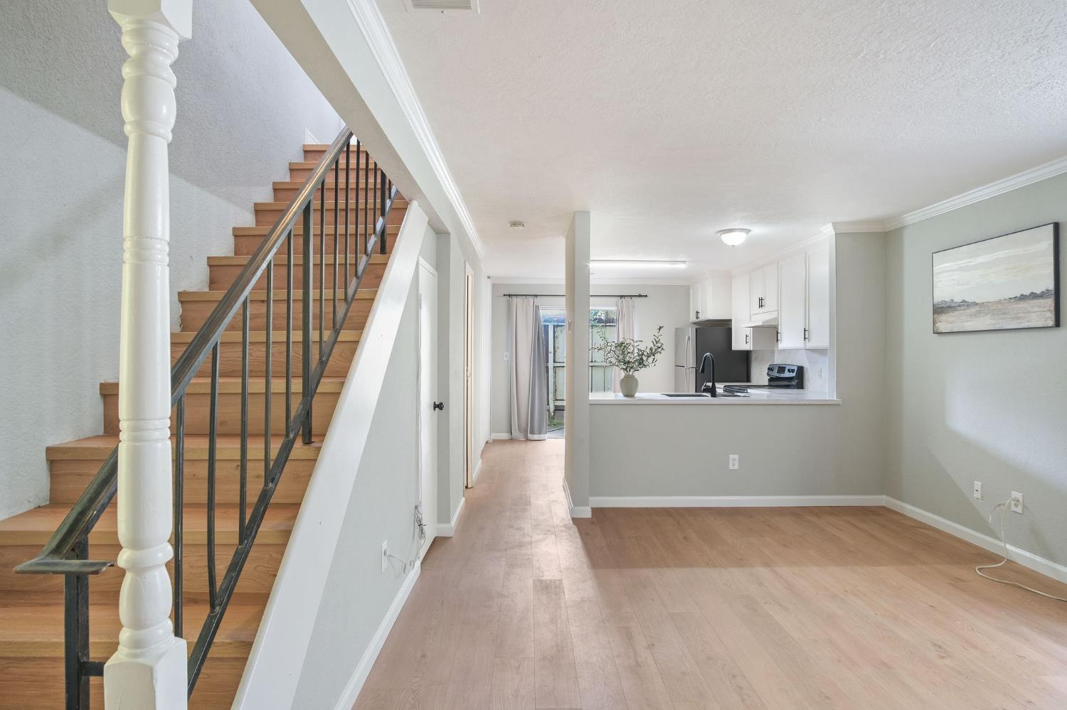 348 Wayside Dr, Turlock, CA 95380