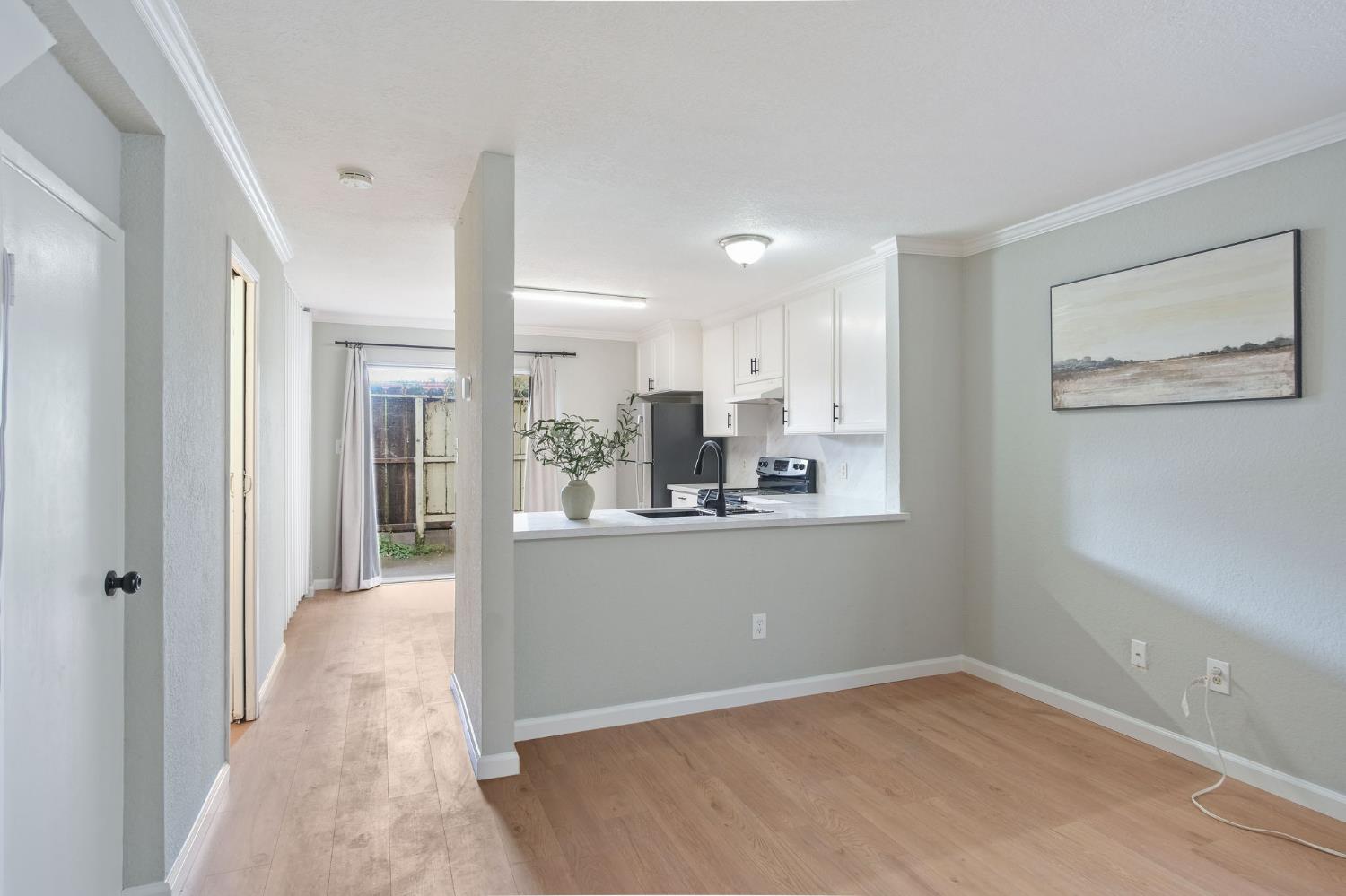 348 Wayside Dr, Turlock, CA 95380