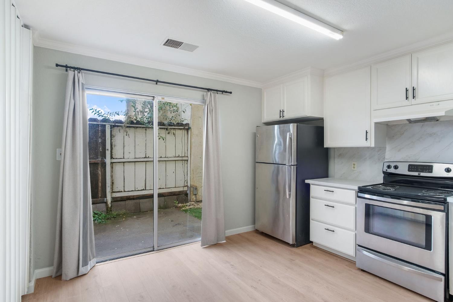 348 Wayside Dr, Turlock, CA 95380