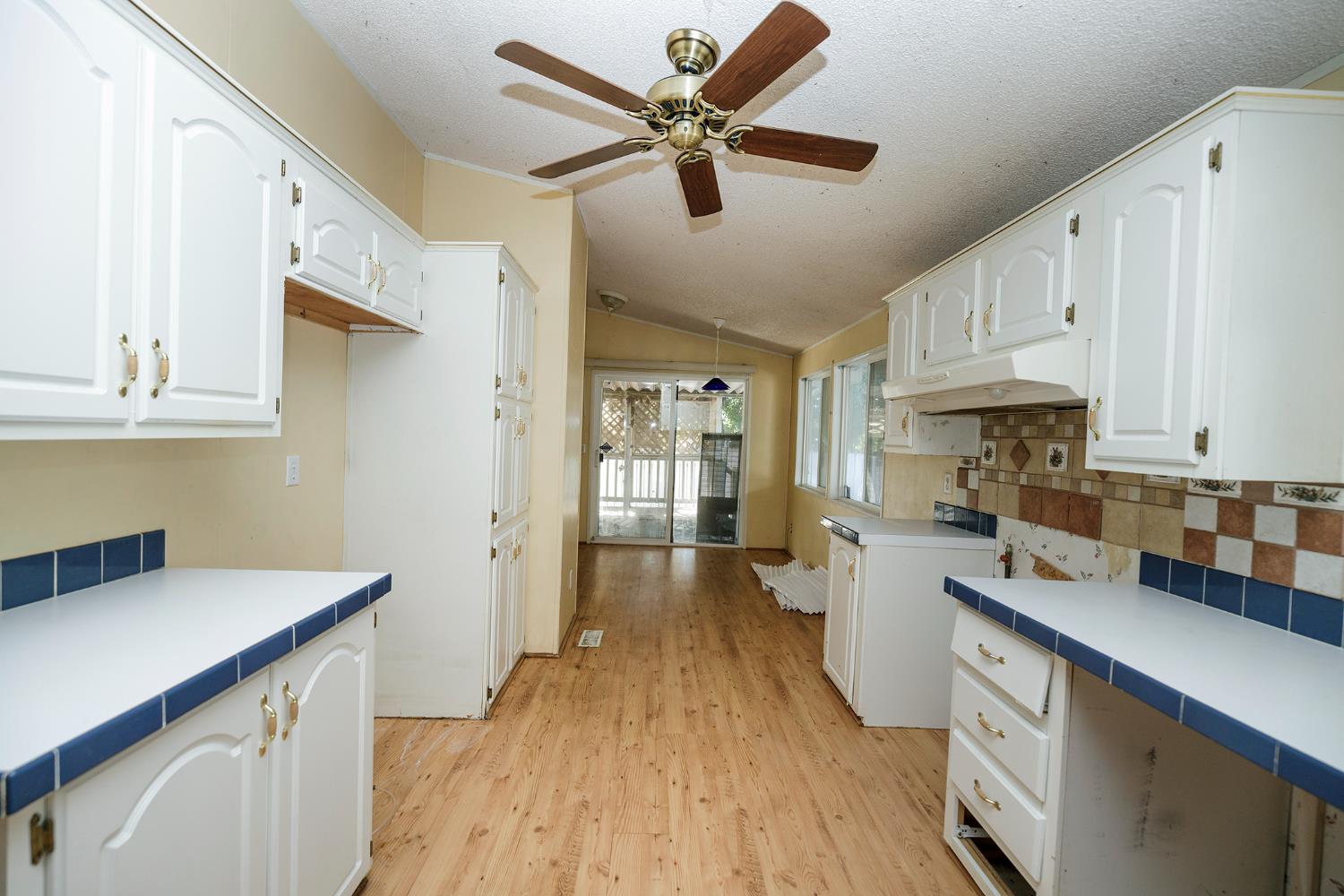 2621 Prescott Rd #160, Modesto, CA 95350