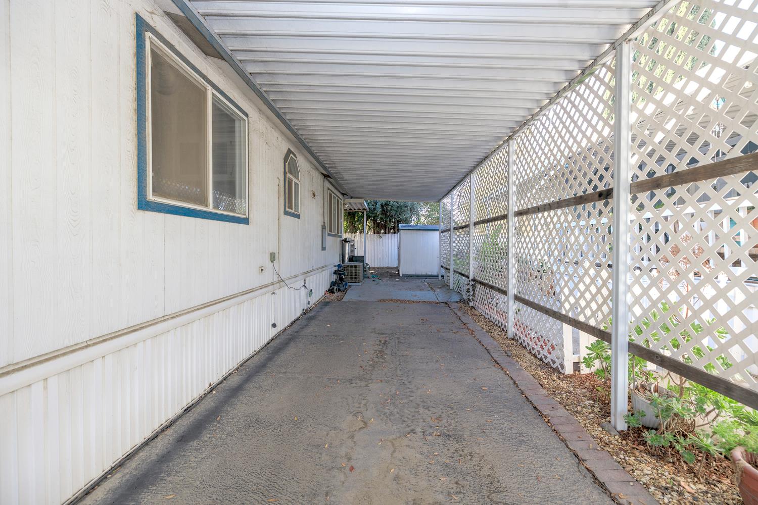 2621 Prescott Rd #160, Modesto, CA 95350