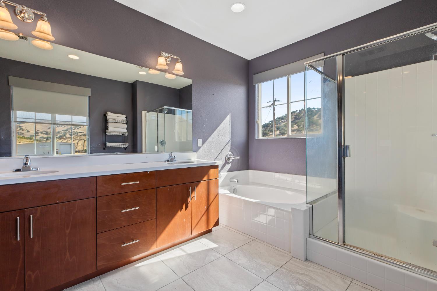 9423 Vintner Cir, Patterson, CA 95363