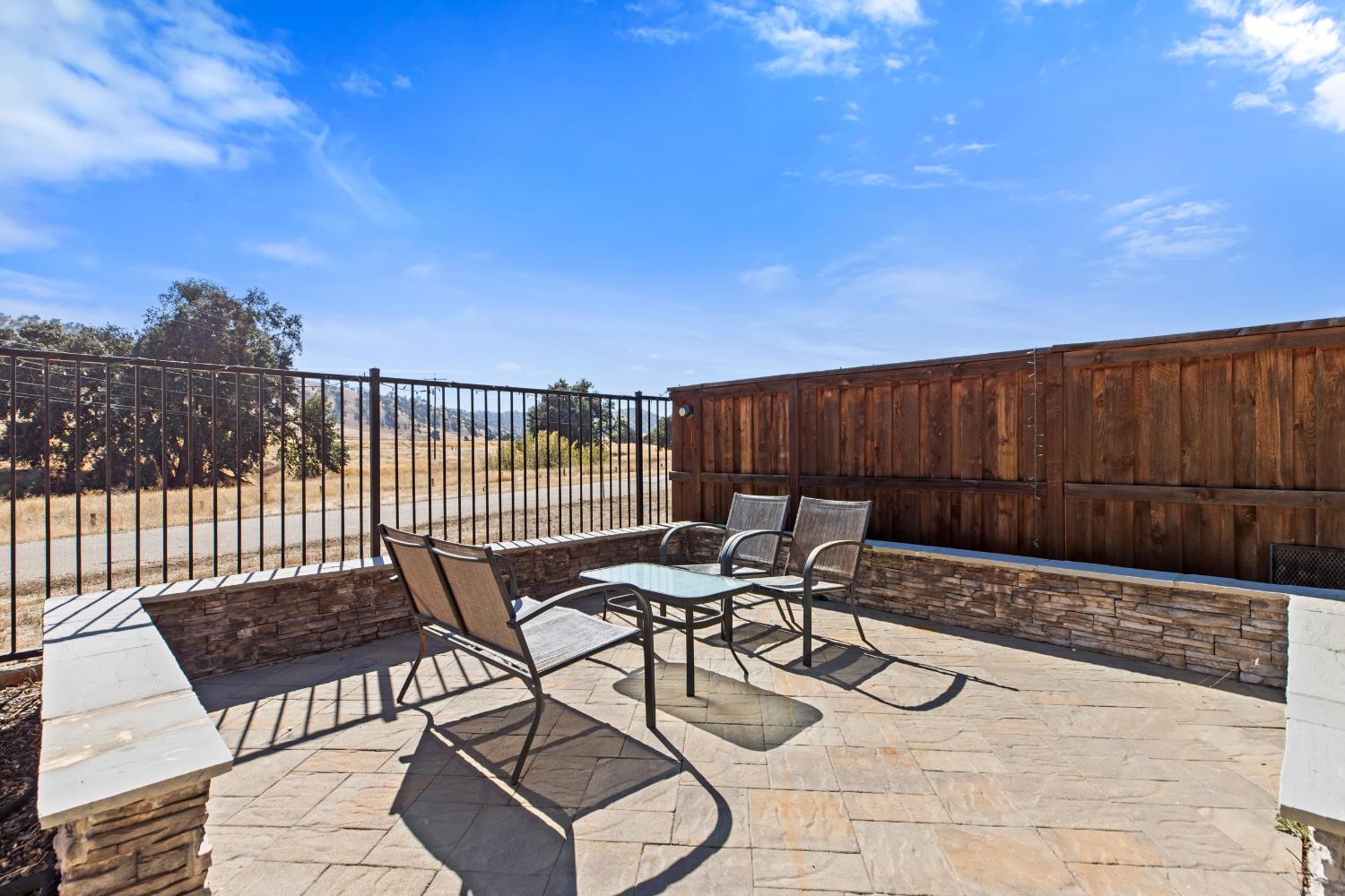 9423 Vintner Cir, Patterson, CA 95363