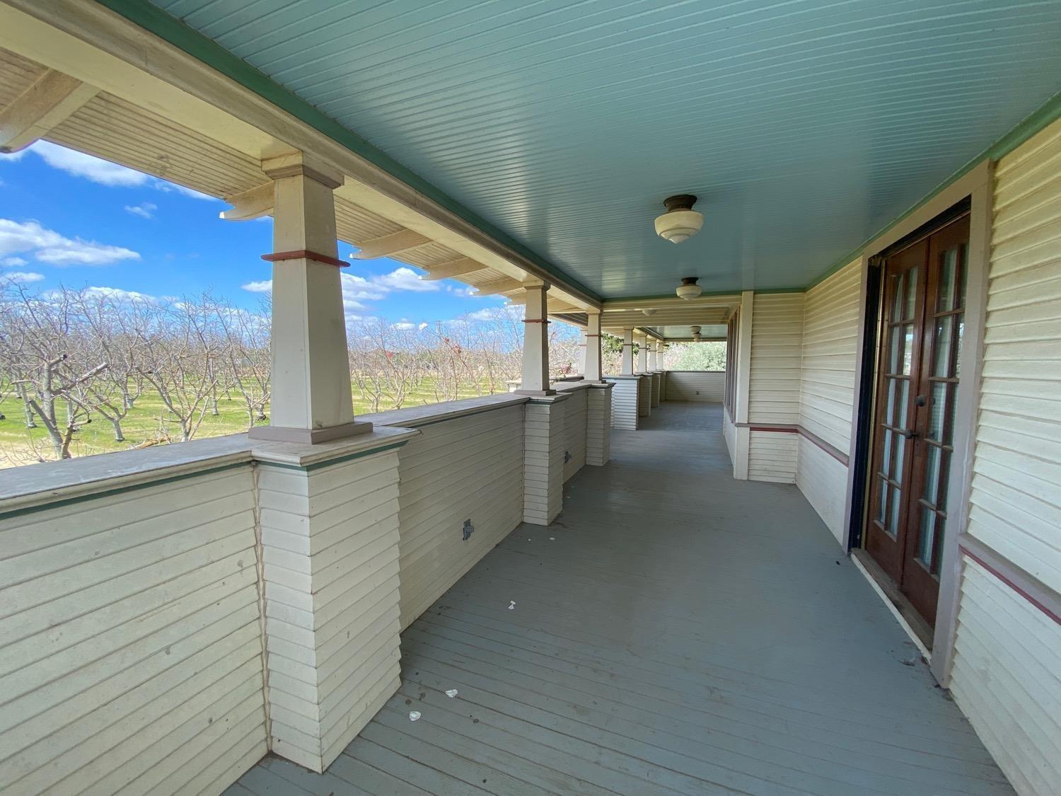 700 Wellsford Rd, Modesto, CA 95357