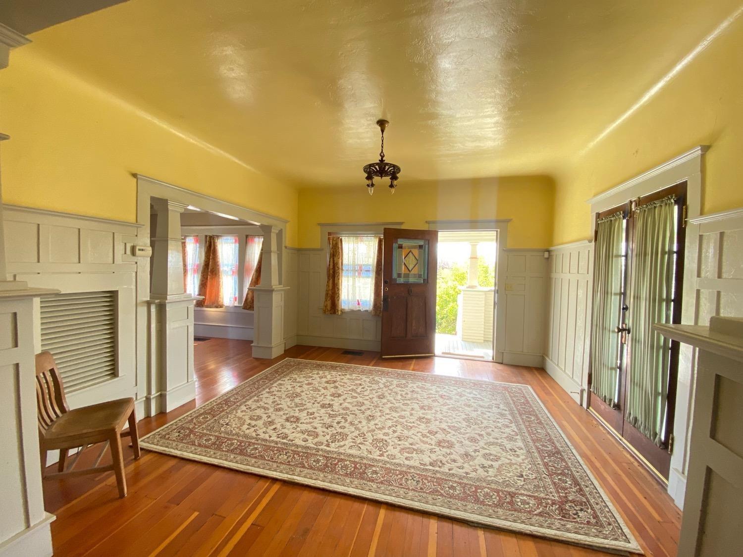 700 Wellsford Rd, Modesto, CA 95357