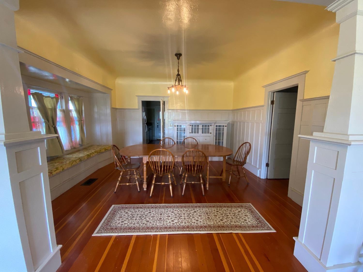 700 Wellsford Rd, Modesto, CA 95357