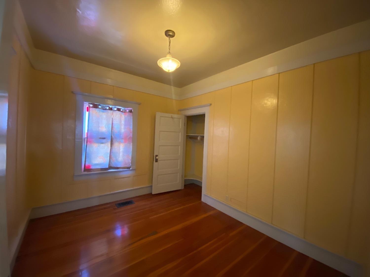 700 Wellsford Rd, Modesto, CA 95357