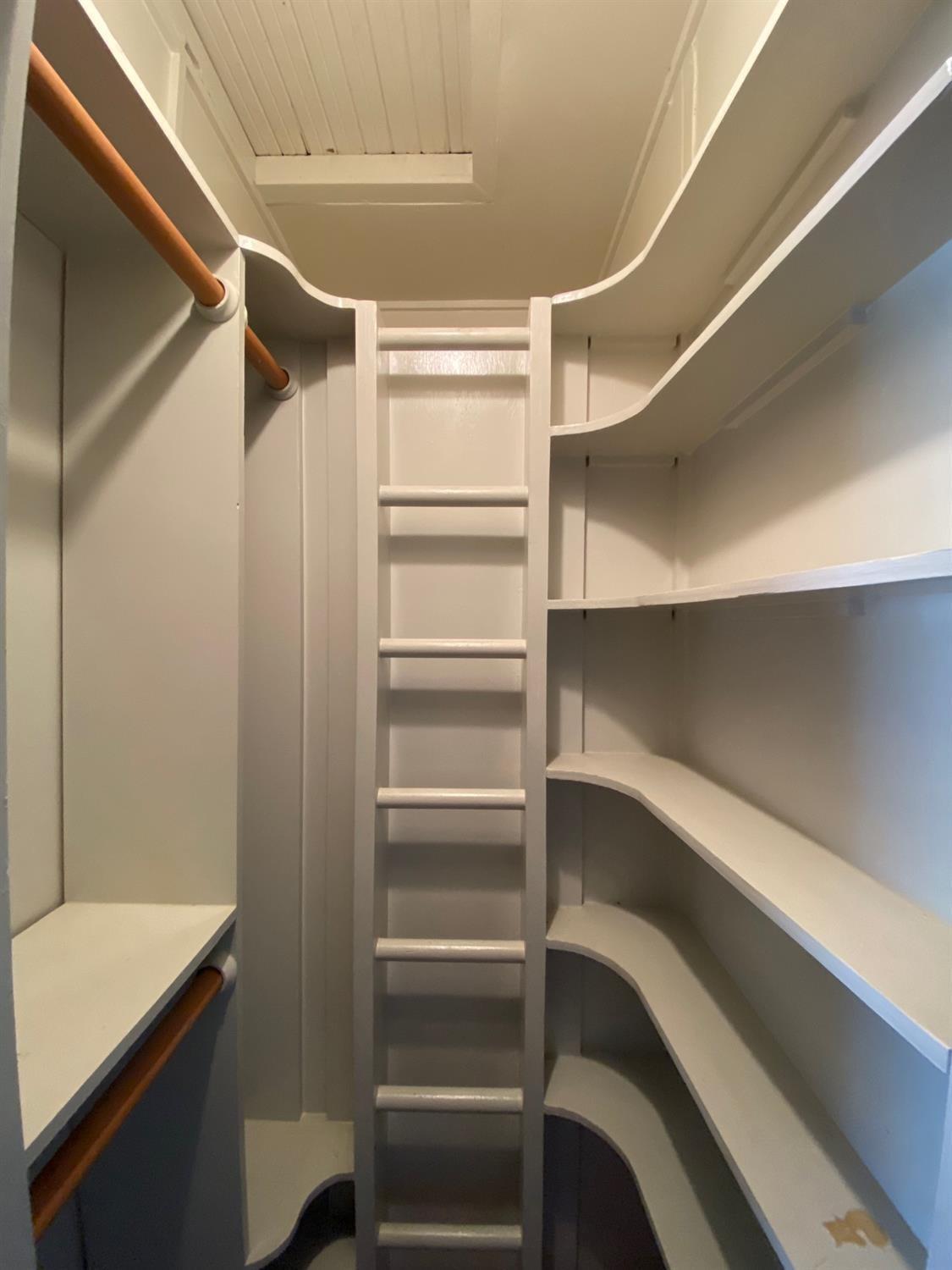 700 Wellsford Rd, Modesto, CA 95357