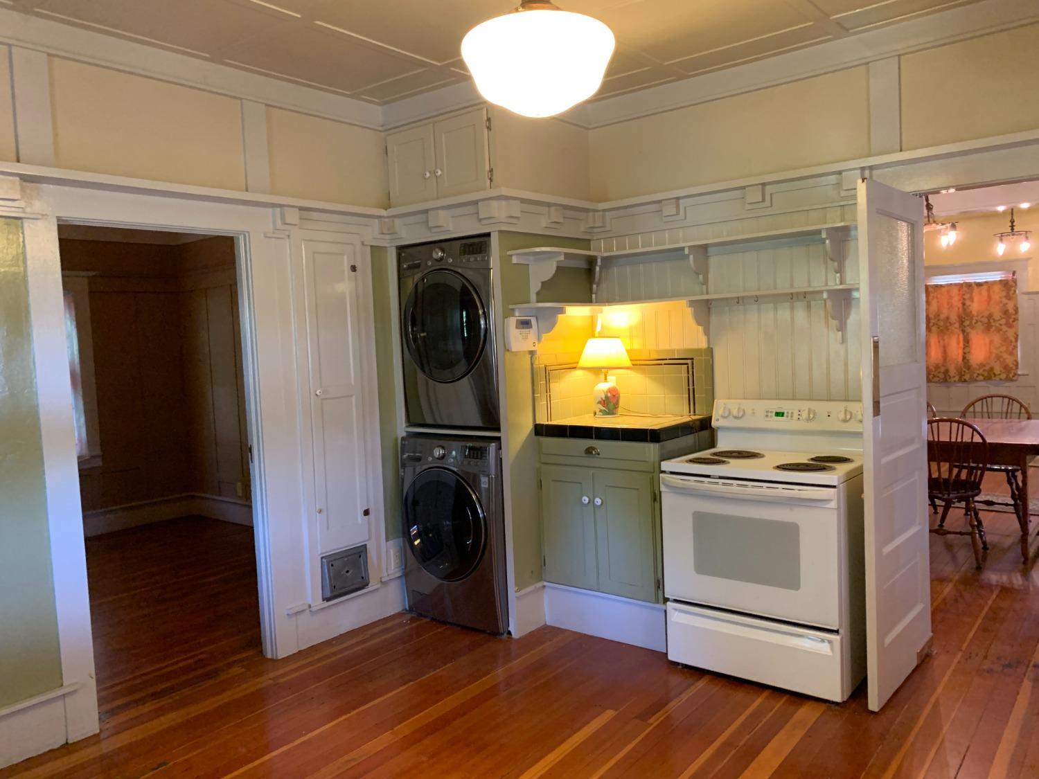 700 Wellsford Rd, Modesto, CA 95357