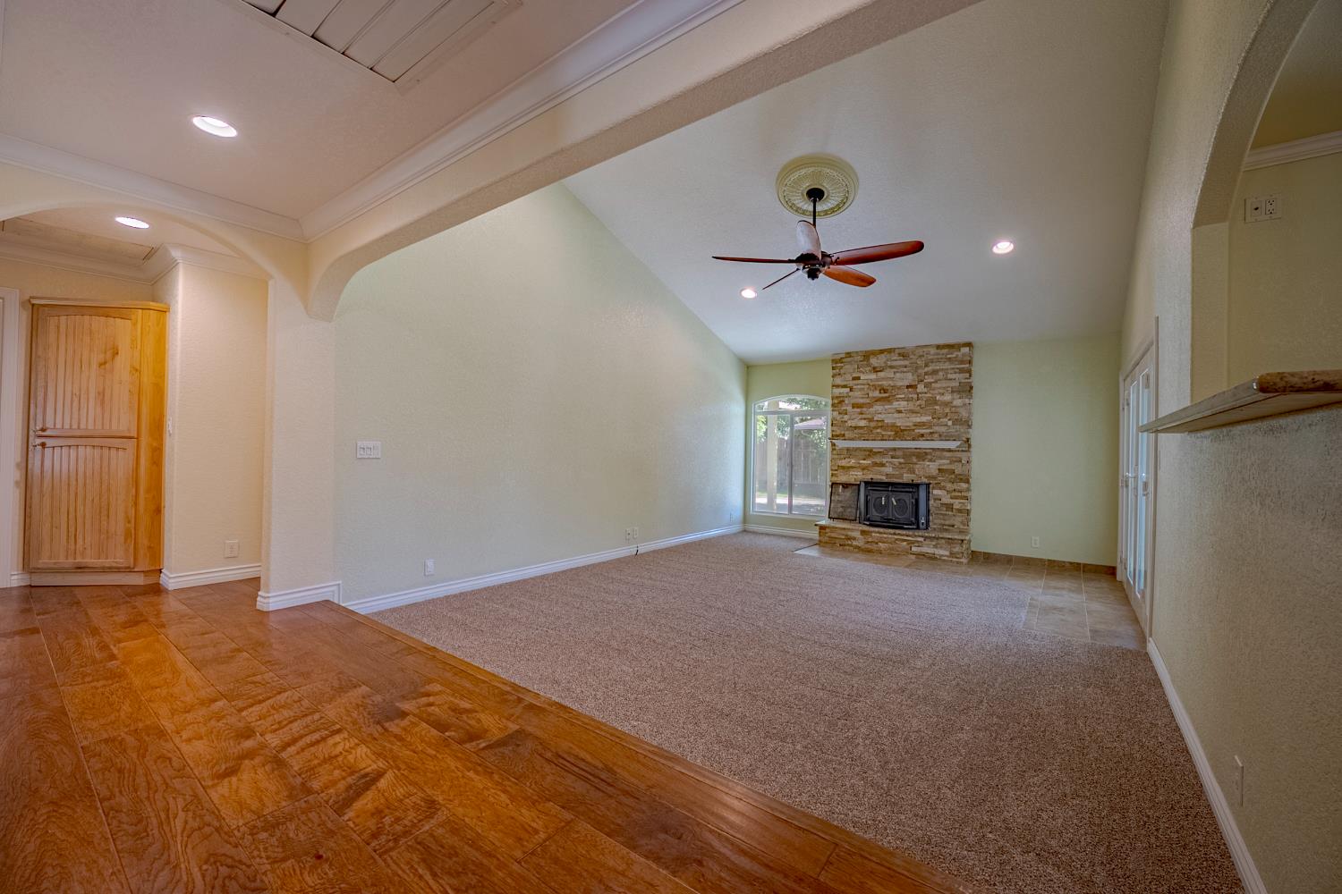 2988 Bedford Dr, Merced, CA 95340