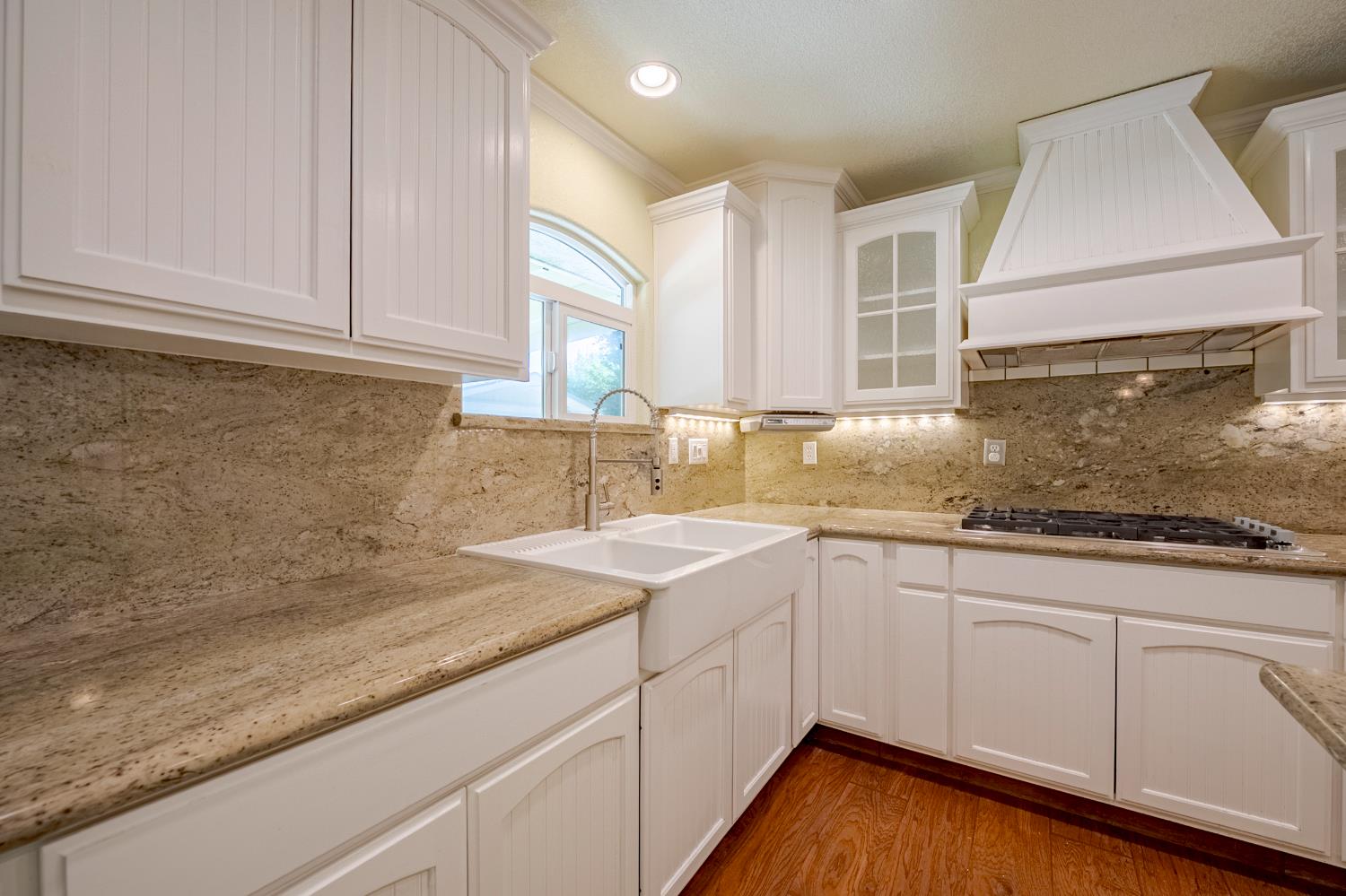 2988 Bedford Dr, Merced, CA 95340