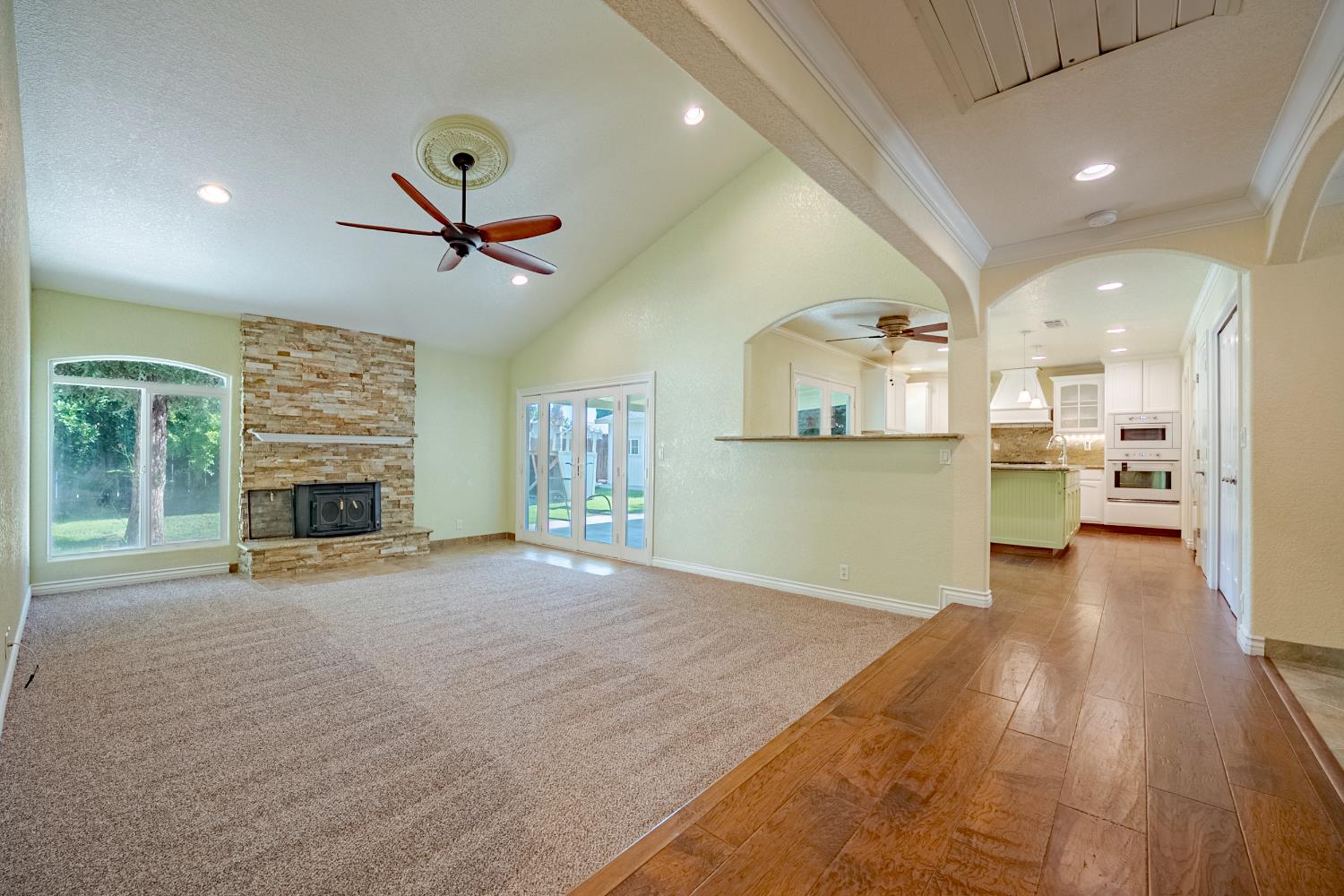 2988 Bedford Dr, Merced, CA 95340