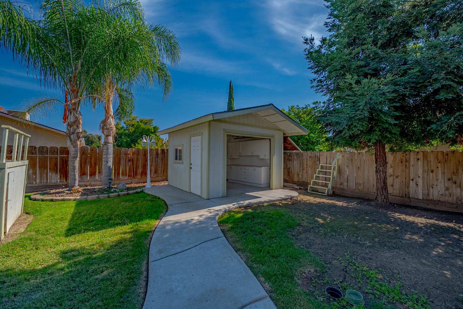 2988 Bedford Dr, Merced, CA 95340