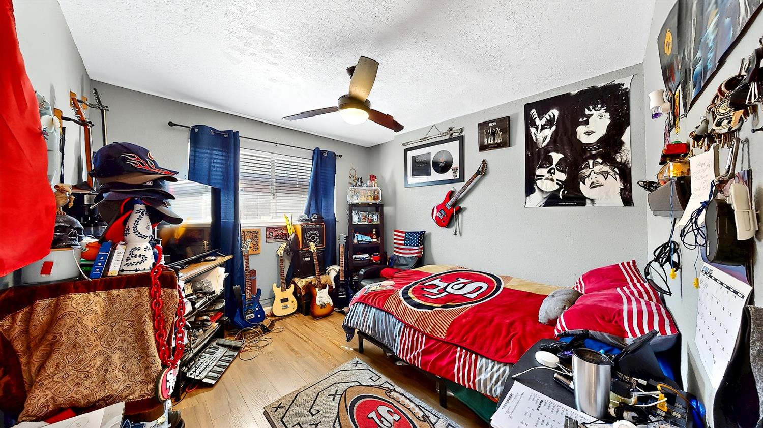 2720 Brooks Ct, Turlock, CA 95382