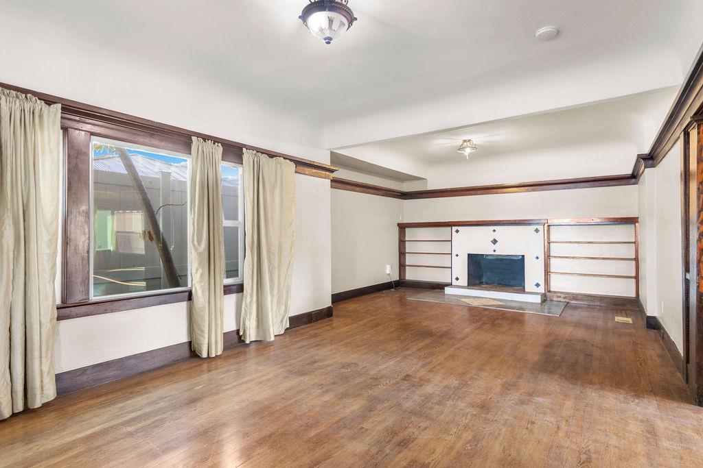 137 Downey Ave, Modesto, CA 95354