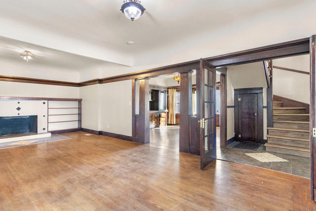 137 Downey Ave, Modesto, CA 95354