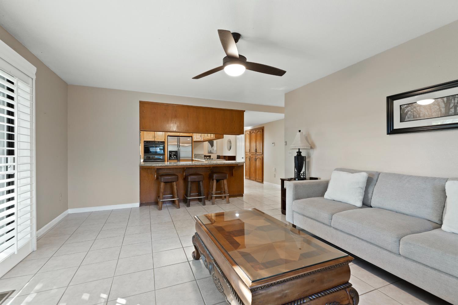 8630 River Oaks Dr, Oakdale, CA 95361