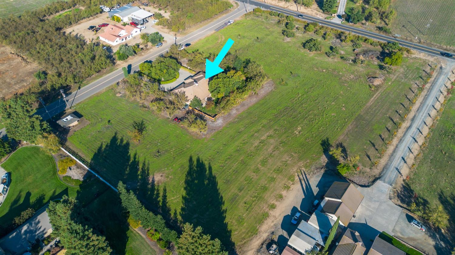 8630 River Oaks Dr, Oakdale, CA 95361