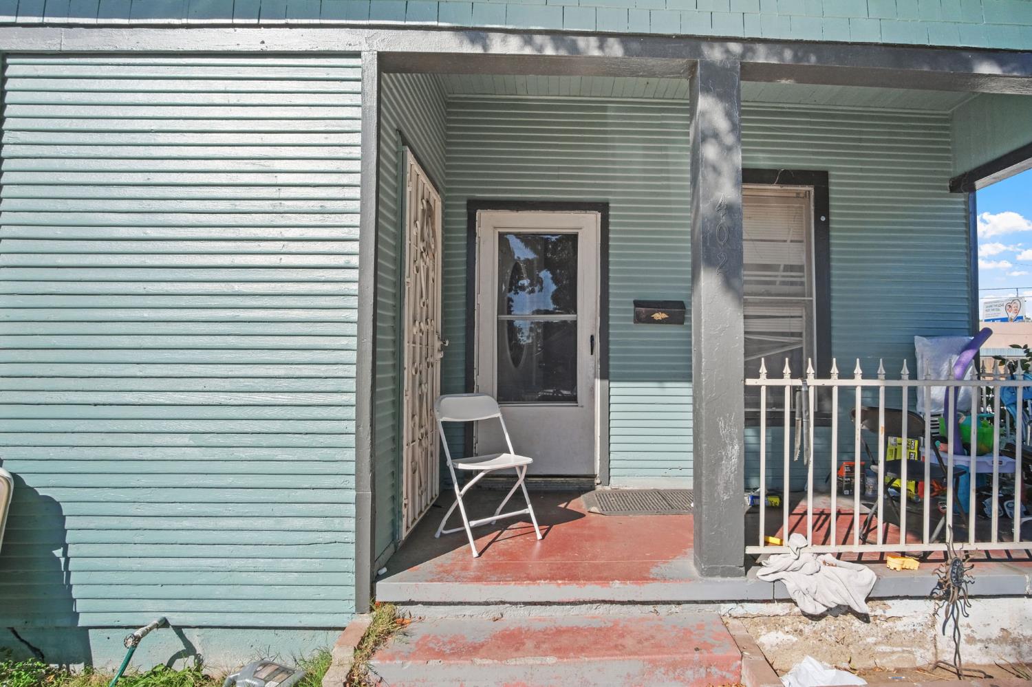 402 Maple St, Modesto, CA 95351