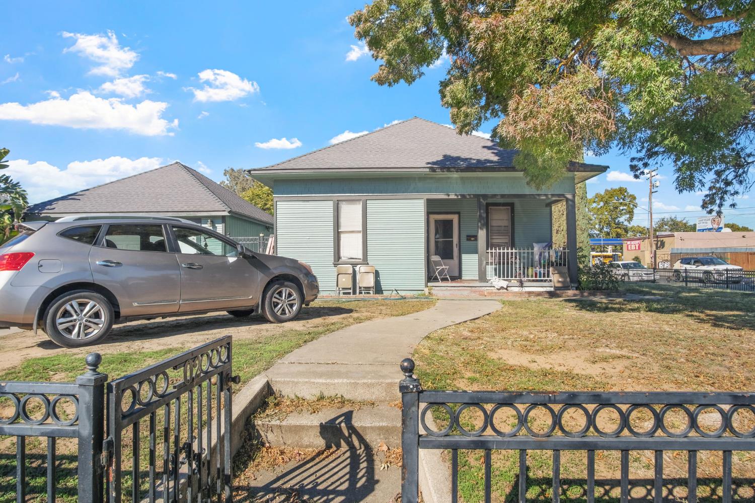 402 Maple St, Modesto, CA 95351