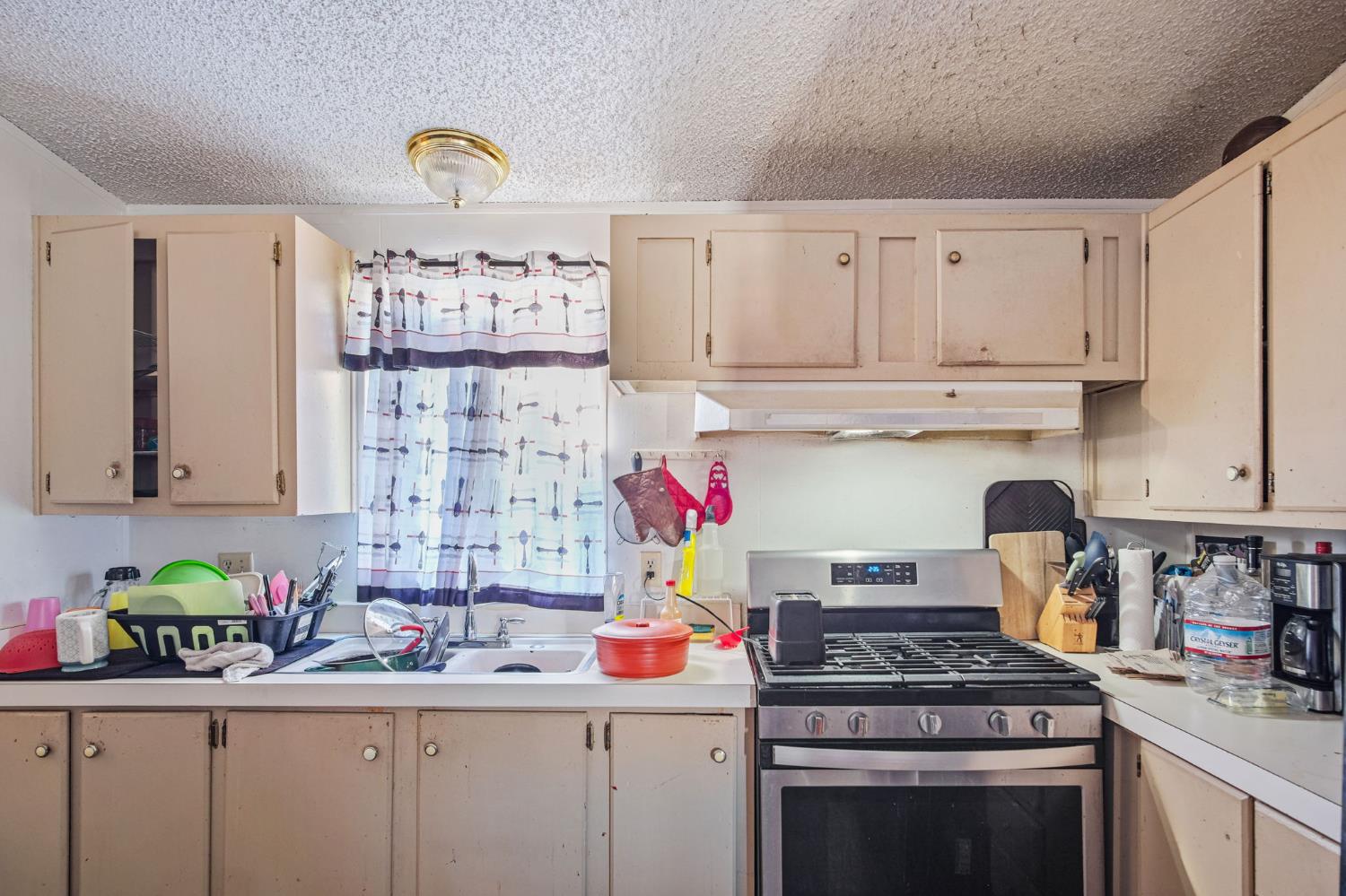 402 Maple St, Modesto, CA 95351