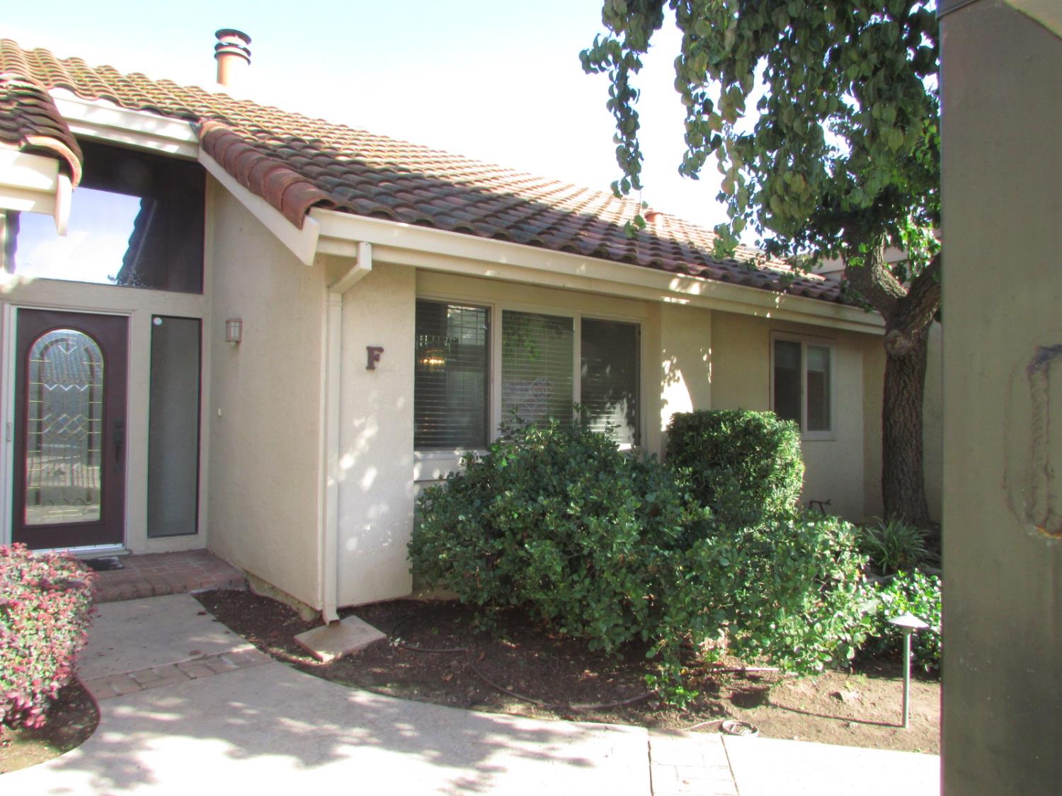 1855 Scenic Dr #F, Modesto, CA 95355