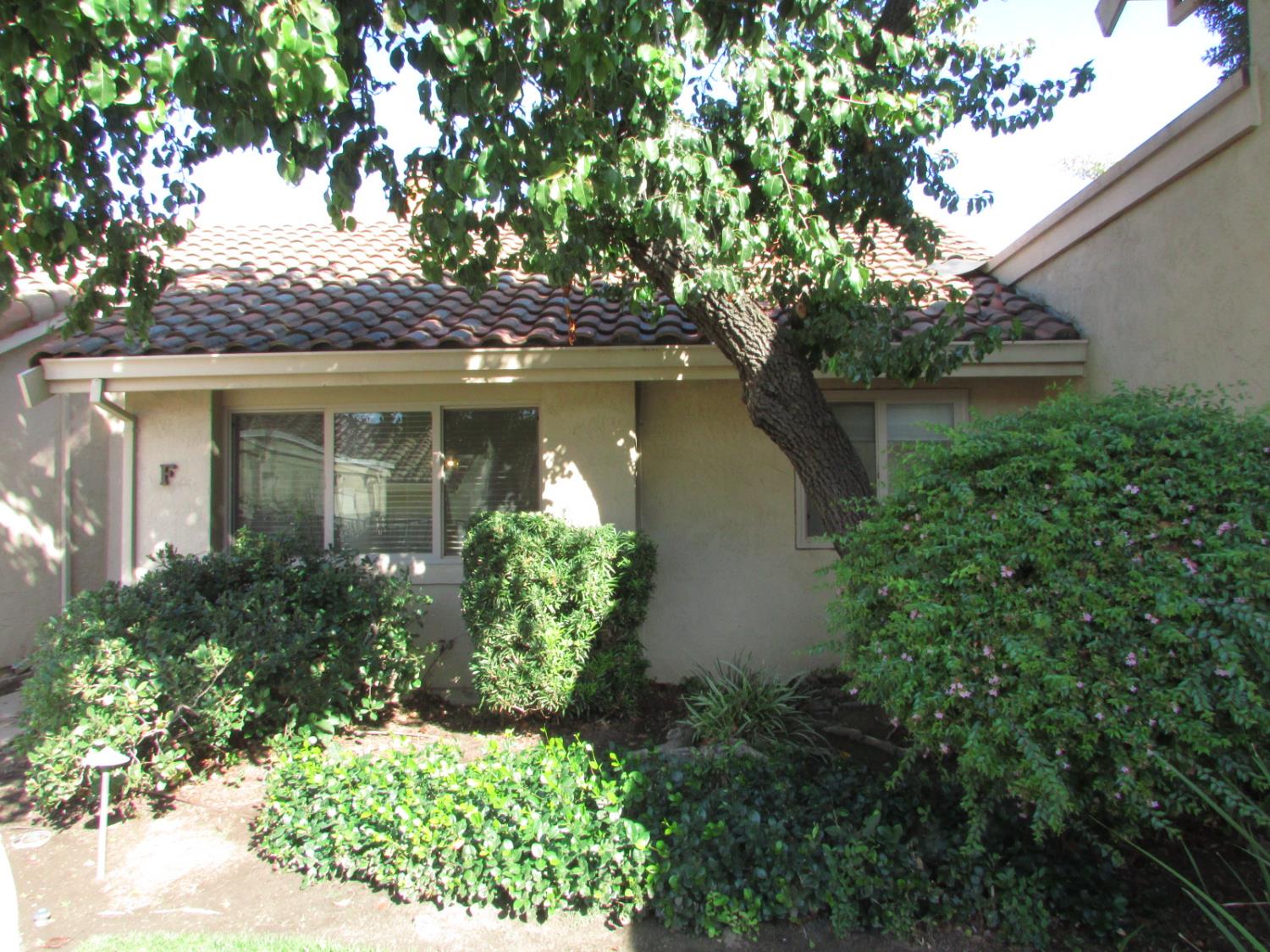 1855 Scenic Dr #F, Modesto, CA 95355