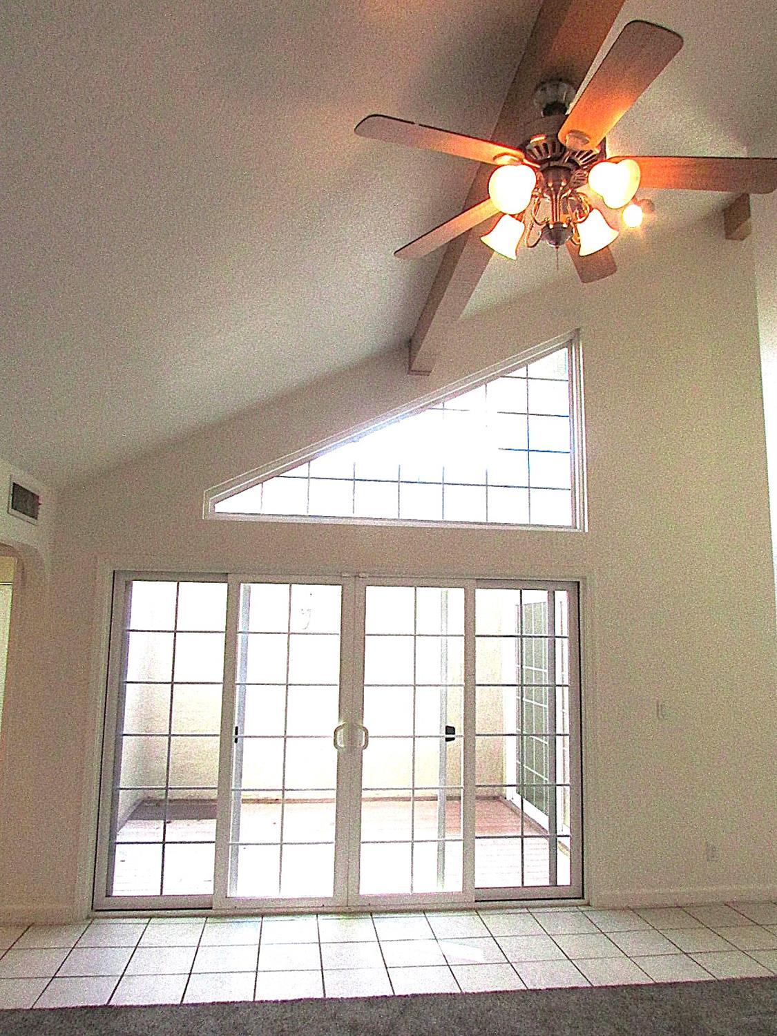 1855 Scenic Dr #F, Modesto, CA 95355