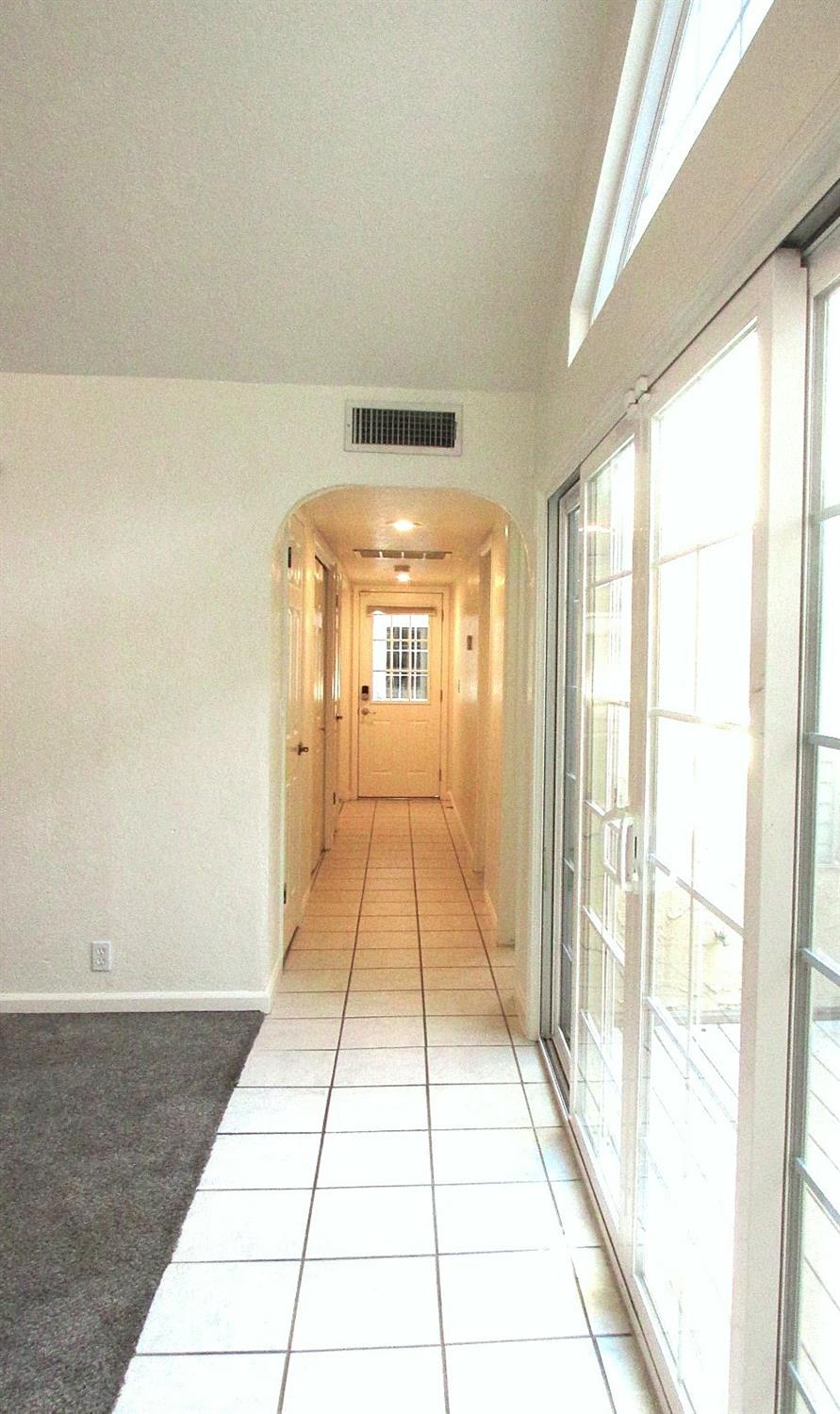 1855 Scenic Dr #F, Modesto, CA 95355