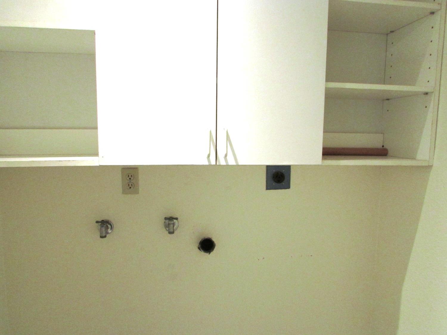 1855 Scenic Dr #F, Modesto, CA 95355