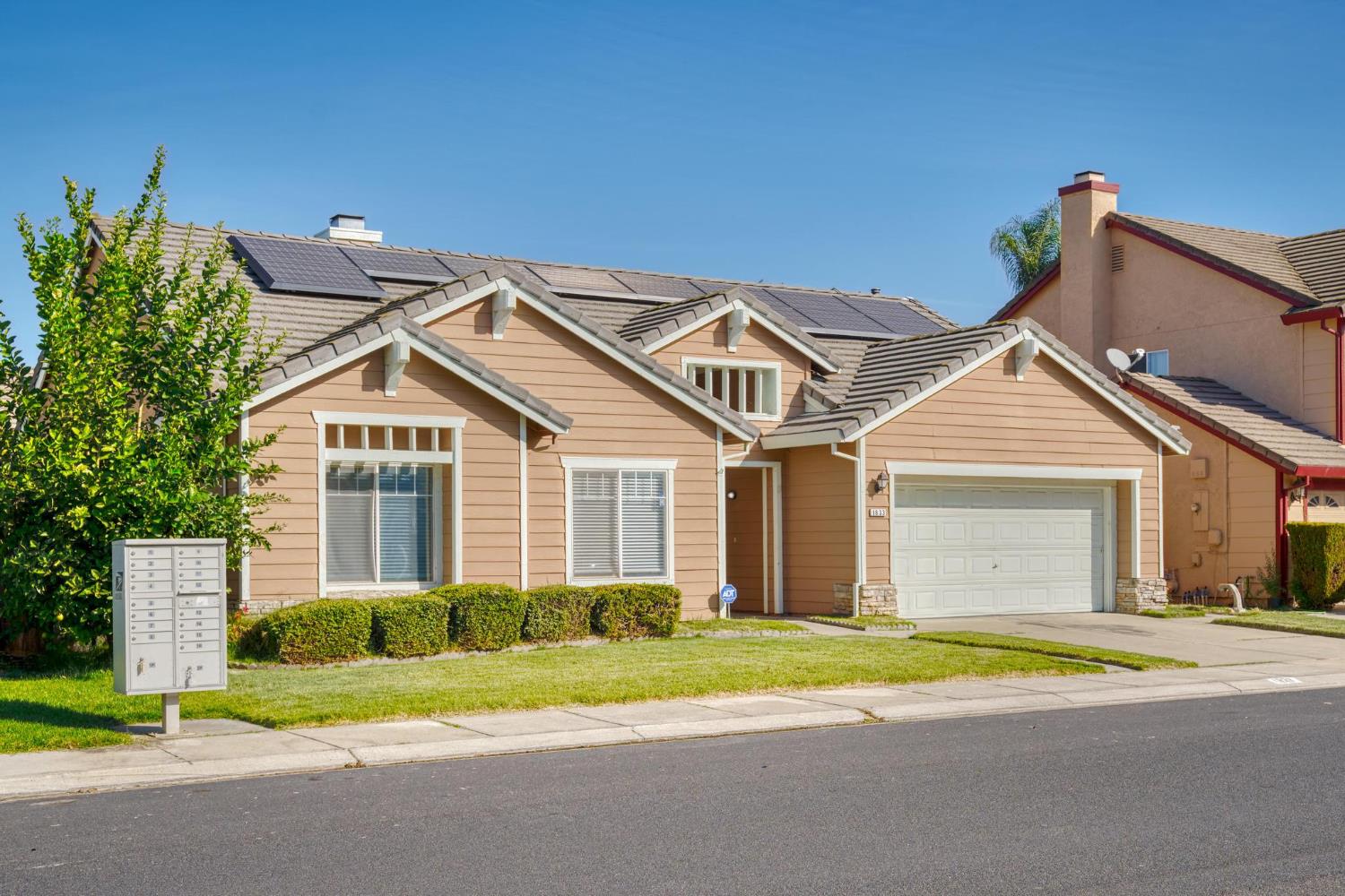 1833 Rail St, Manteca, CA 95337