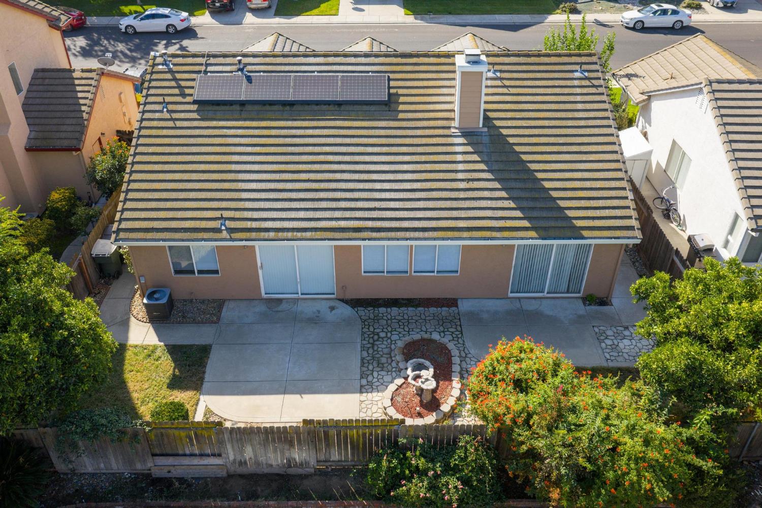 1833 Rail St, Manteca, CA 95337