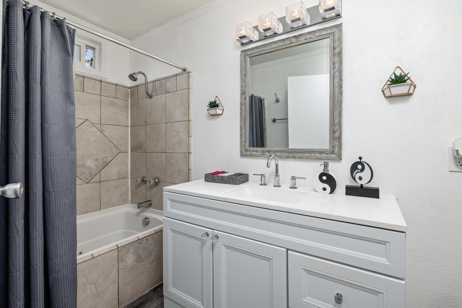 4399 APLICELLA #59, Manteca, CA 95337