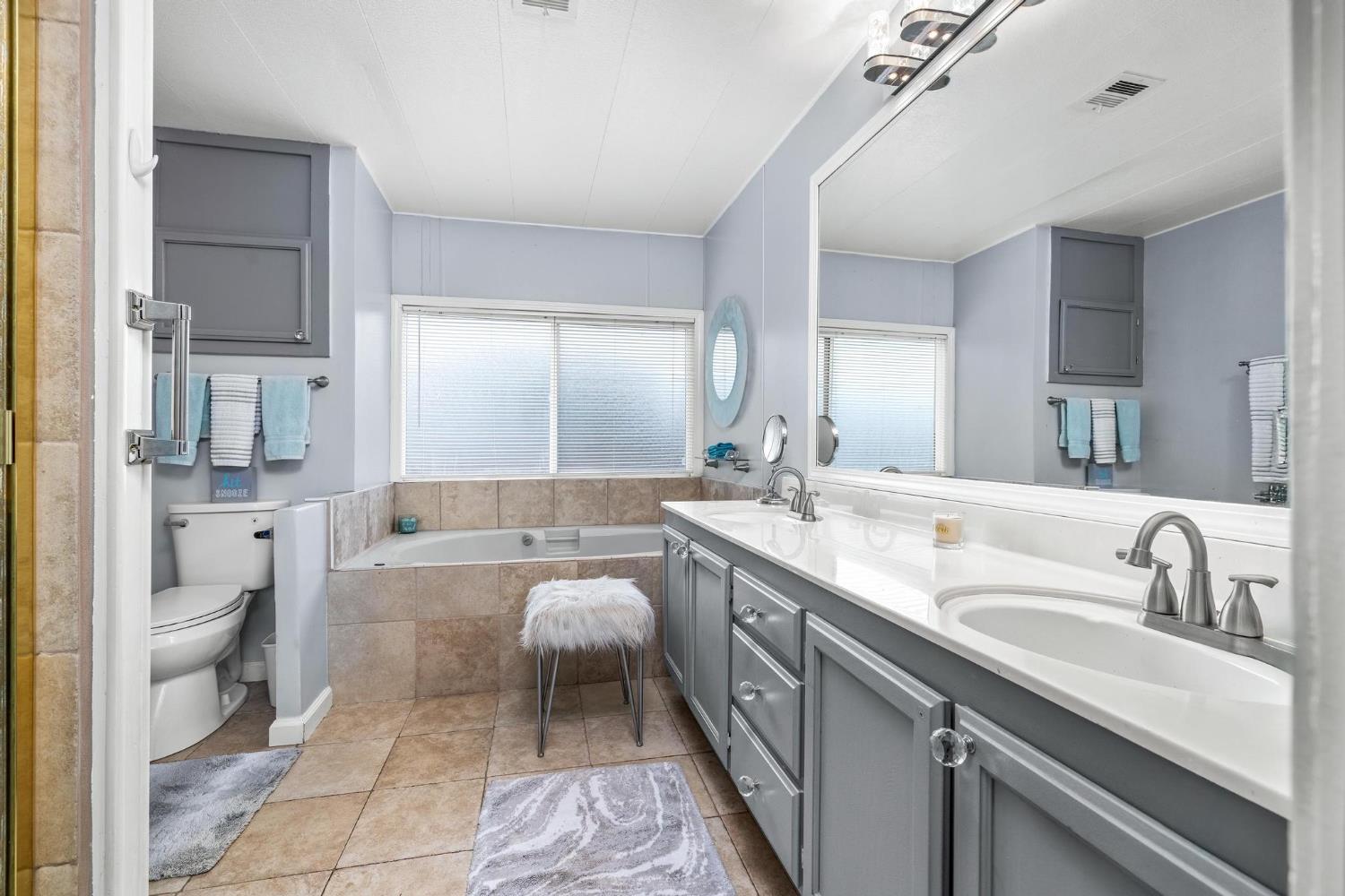 4399 APLICELLA #59, Manteca, CA 95337