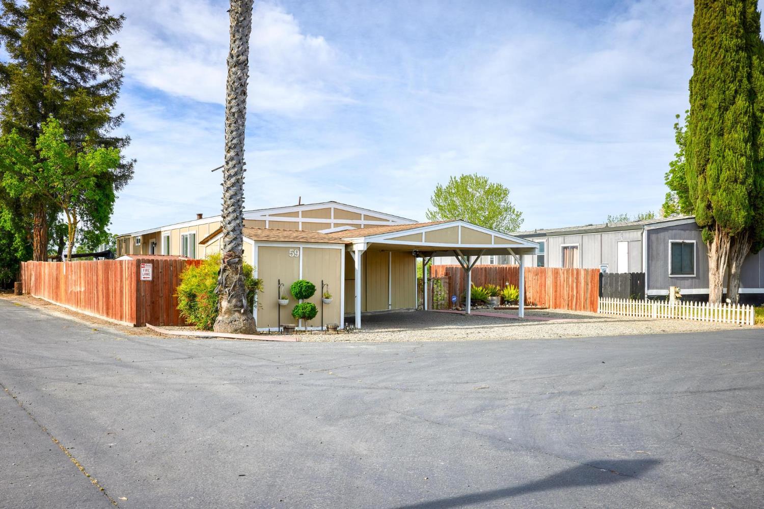 4399 APLICELLA #59, Manteca, CA 95337