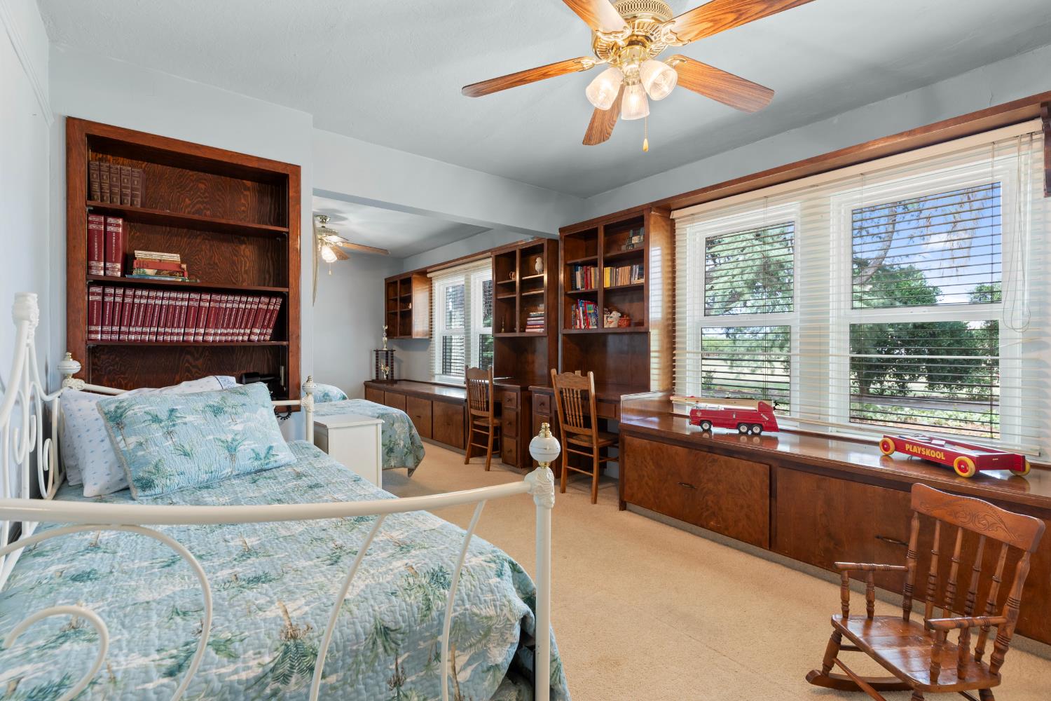 10464 E Herndon Ave, Clovis, CA 93619