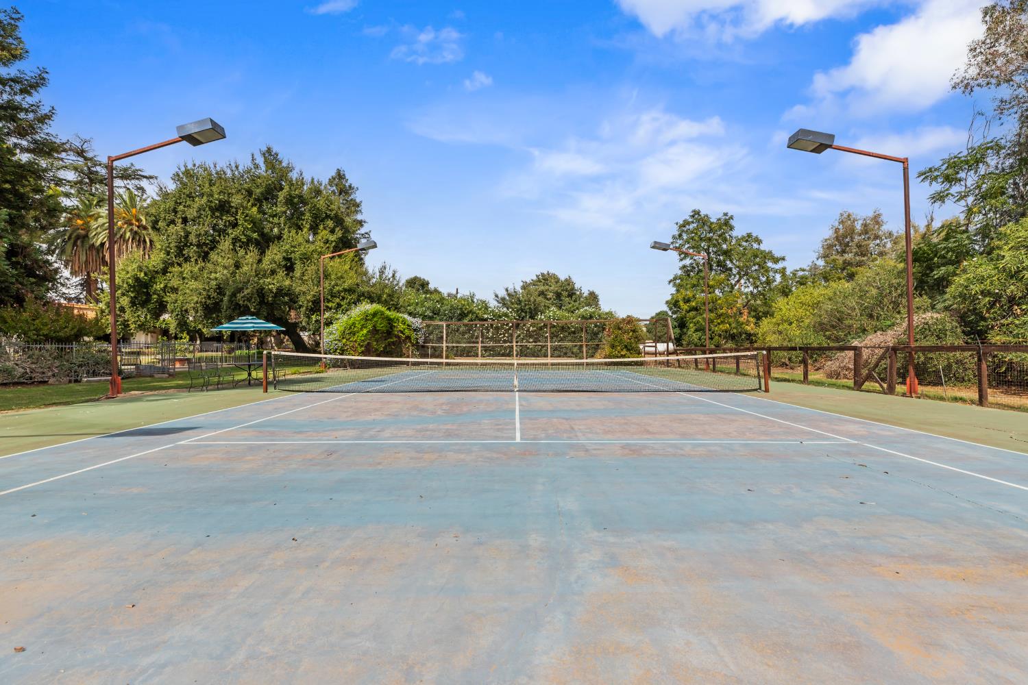 10464 E Herndon Ave, Clovis, CA 93619