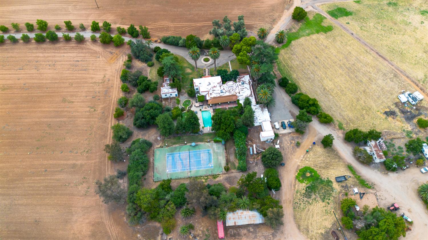 10464 E Herndon Ave, Clovis, CA 93619