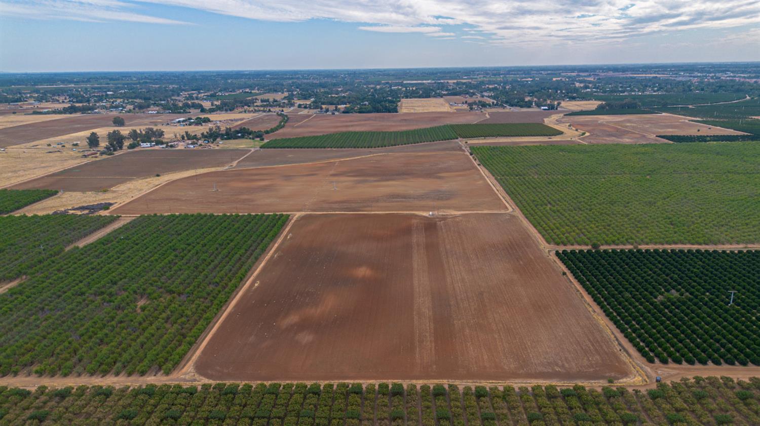 10464 E Herndon Ave, Clovis, CA 93619